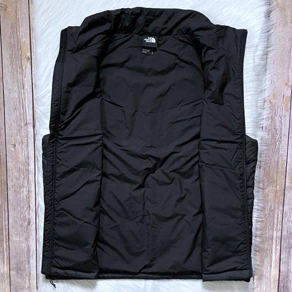 The North Face Men’s Junction Insulated Black Vest - Picture 3 of 7